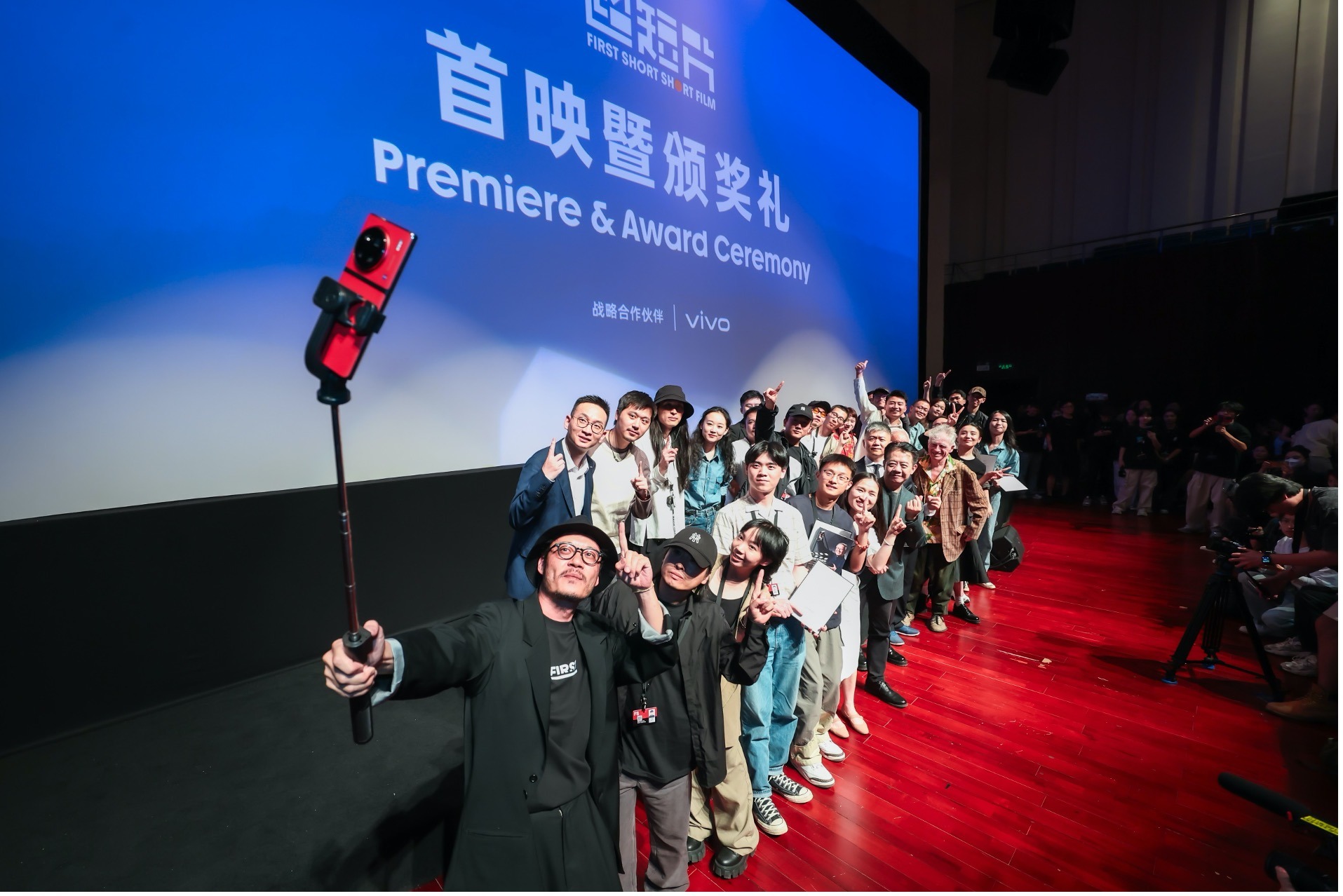 2023超短片现场自拍长队